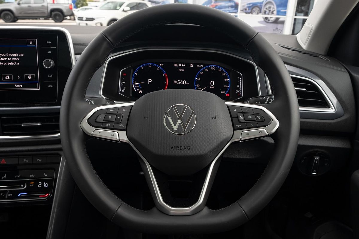 2025 Volkswagen T-Roc 110TSI Style D11