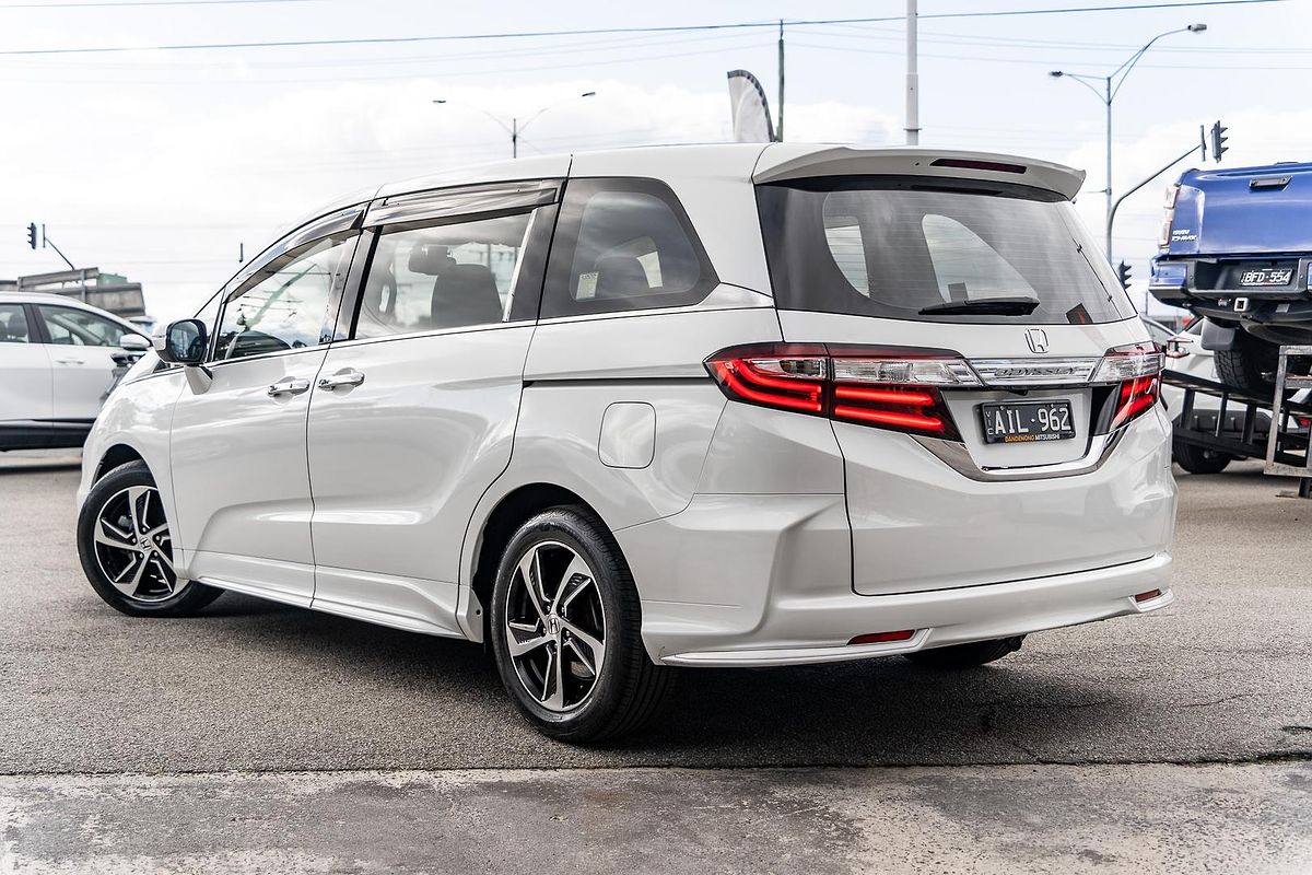 2016 Honda Odyssey VTi-L 5th Gen