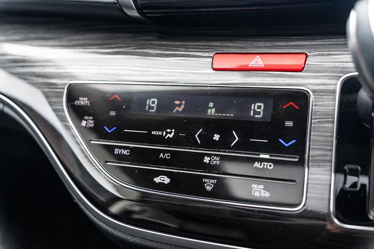 2016 Honda Odyssey VTi-L 5th Gen