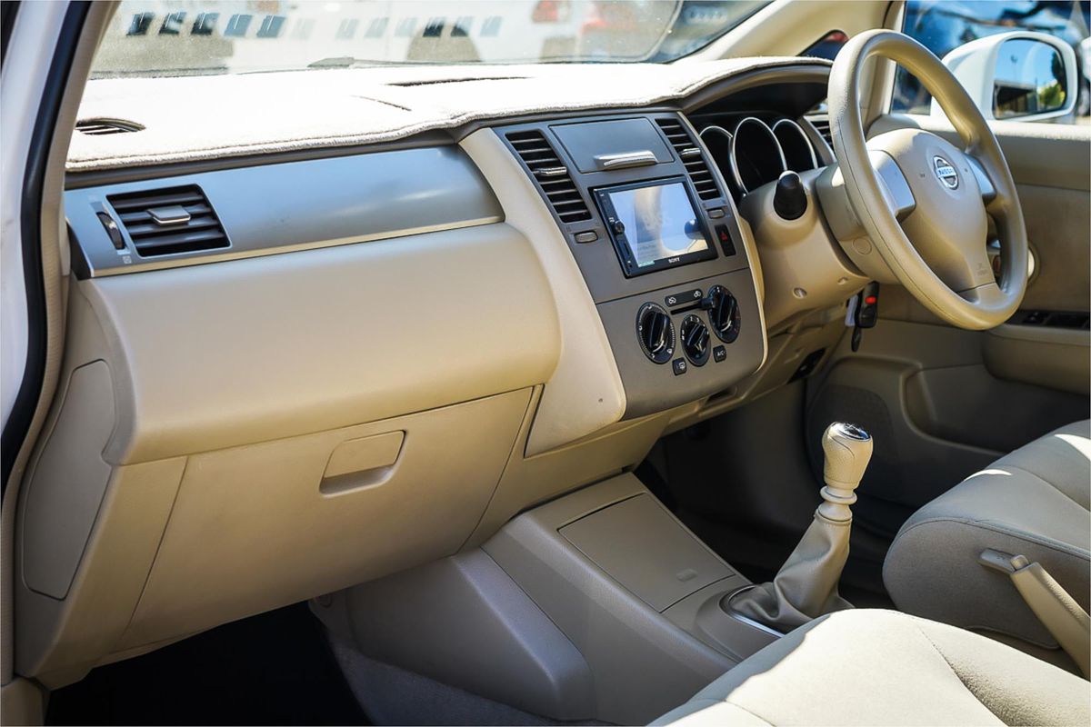 2007 Nissan Tiida ST-L C11