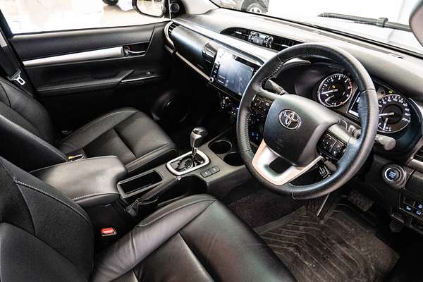 2023 Toyota Hilux SR5 GUN126R 4X4