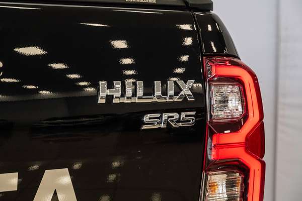 2023 Toyota Hilux SR5 GUN126R 4X4