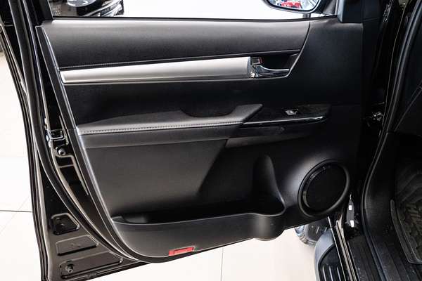 2023 Toyota Hilux SR5 GUN126R 4X4