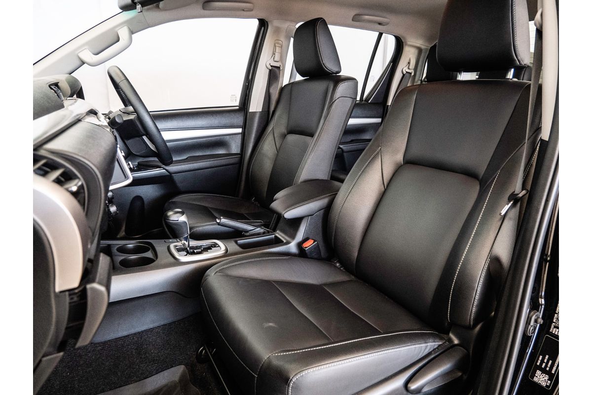 2023 Toyota Hilux SR5 GUN126R 4X4