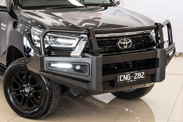 2023 Toyota Hilux SR5 GUN126R 4X4