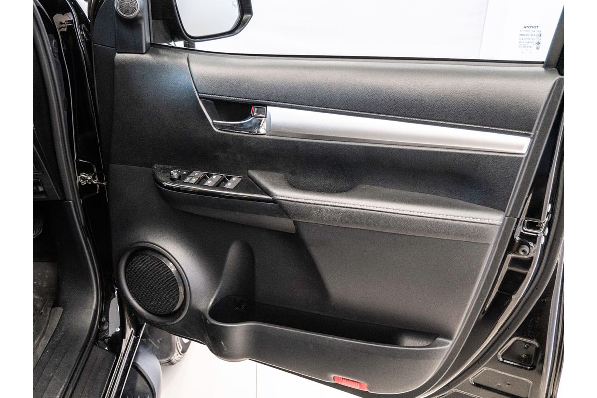2023 Toyota Hilux SR5 GUN126R 4X4