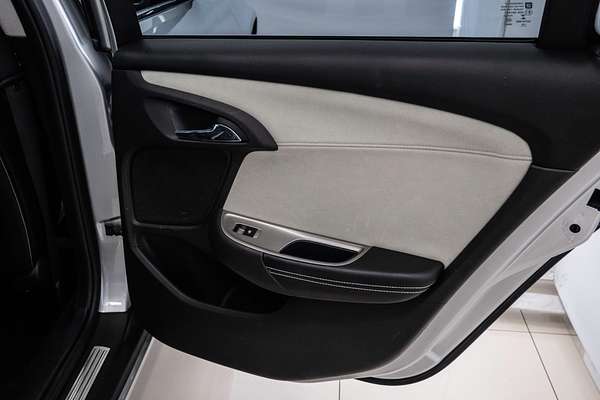 2015 Holden Calais V VF
