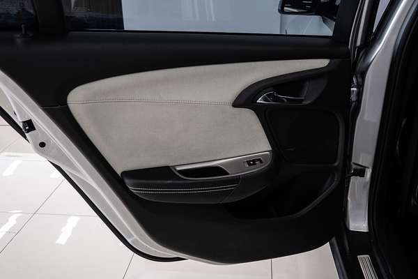 2015 Holden Calais V VF