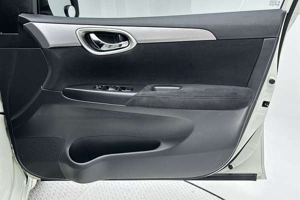 2015 Nissan Pulsar ST B17 Series 2