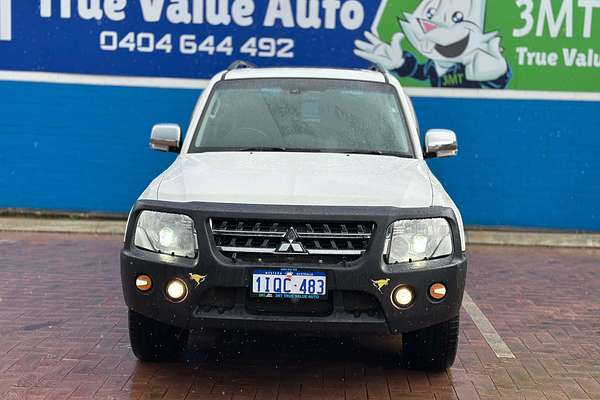 2015 Mitsubishi Pajero Exceed NX