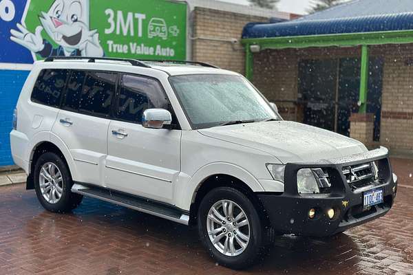 2015 Mitsubishi Pajero Exceed NX