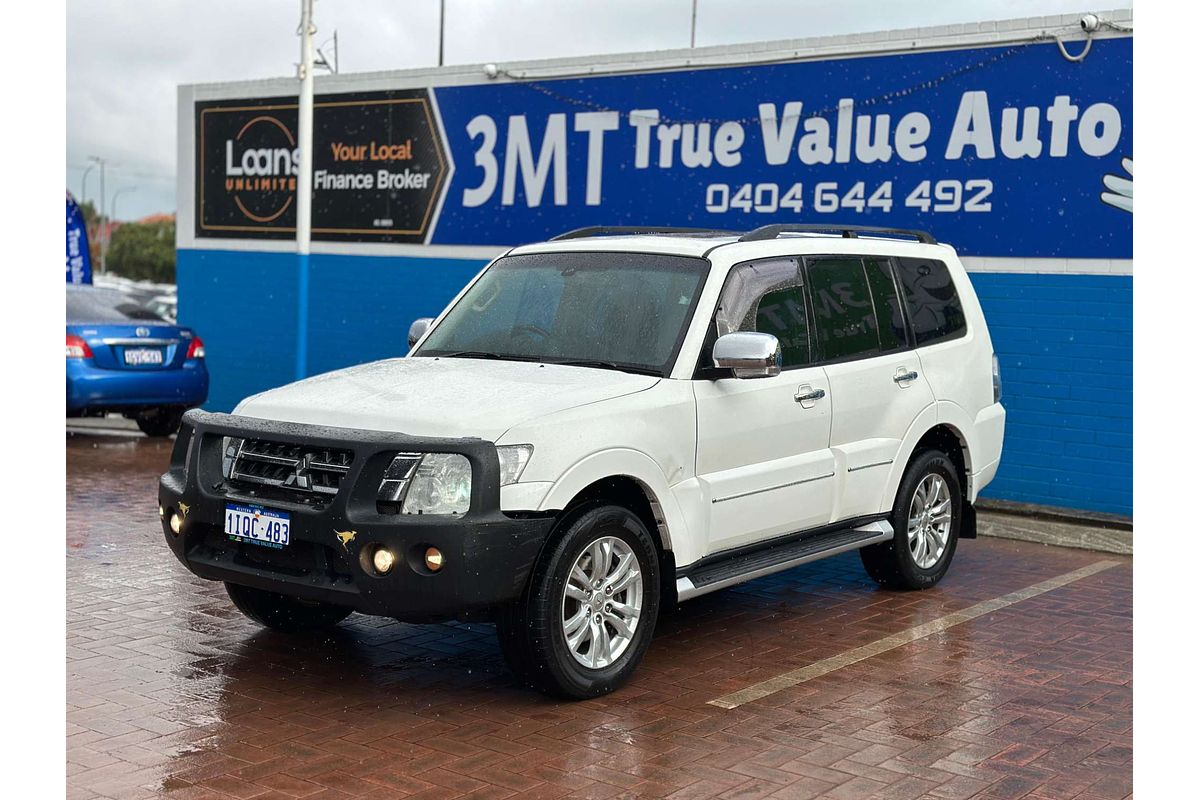 2015 Mitsubishi Pajero Exceed NX