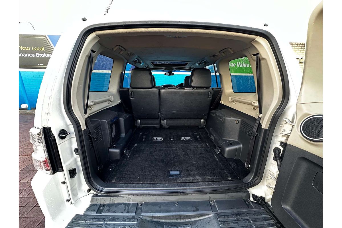 2015 Mitsubishi Pajero Exceed NX