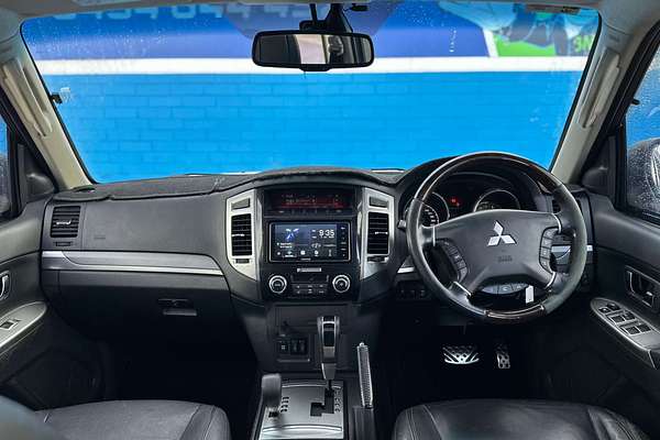 2015 Mitsubishi Pajero Exceed NX