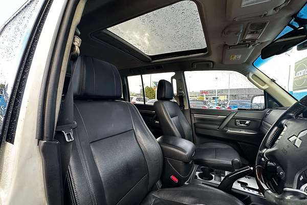 2015 Mitsubishi Pajero Exceed NX