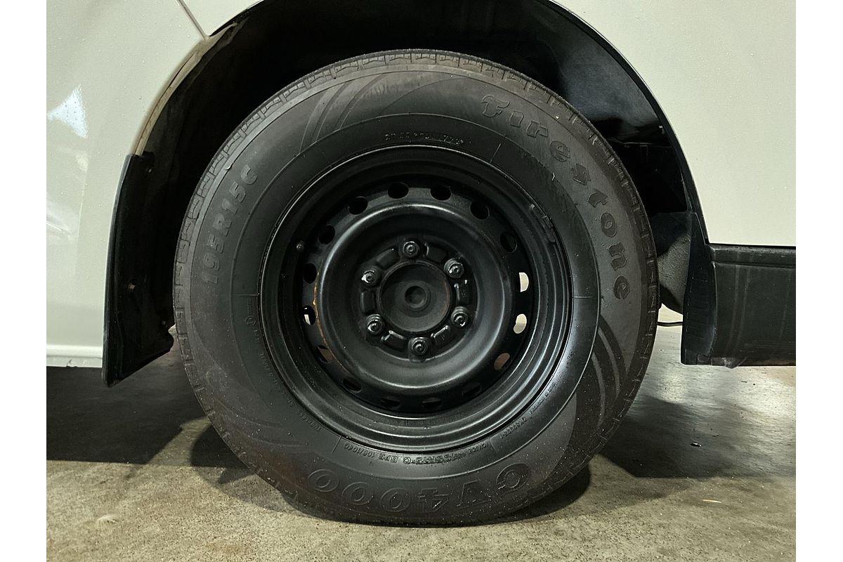 2019 Toyota Hiace Commuter KDH223R