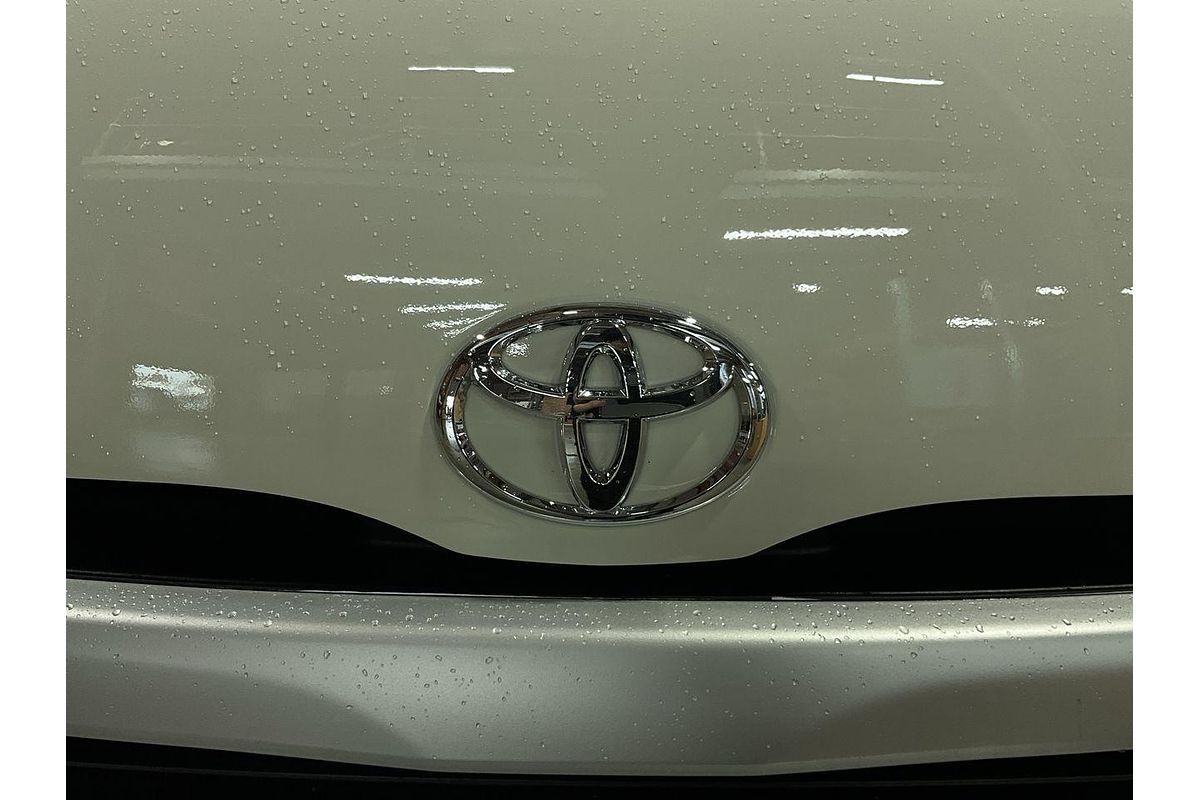 2019 Toyota Hiace Commuter KDH223R