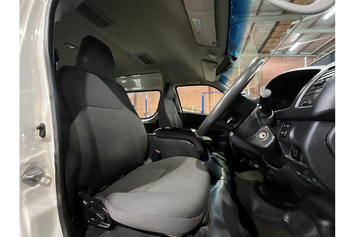 2019 Toyota Hiace Commuter KDH223R