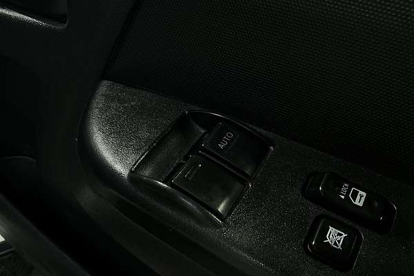 2019 Toyota Hiace Commuter KDH223R