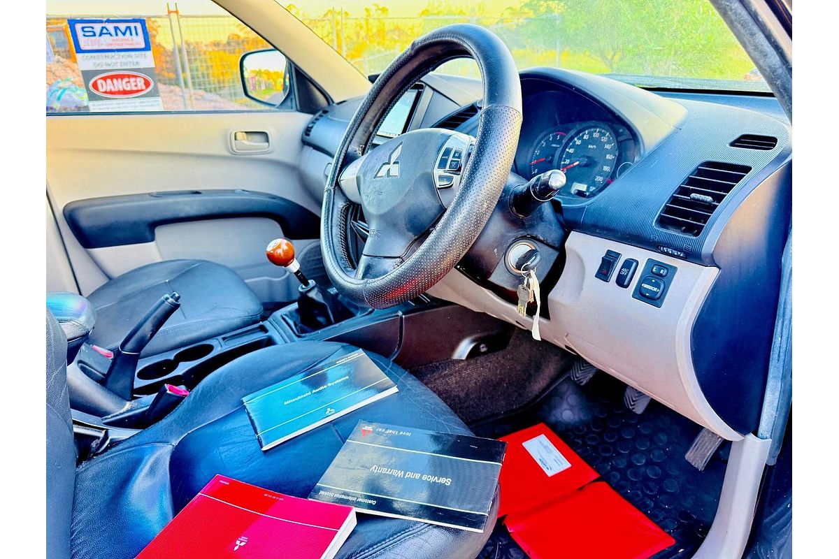 2010 Mitsubishi Triton GL-R MN Rear Wheel Drive