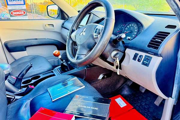 2010 Mitsubishi Triton GL-R MN Rear Wheel Drive