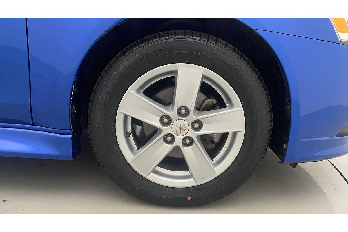 2014 Mitsubishi Lancer ES CJ