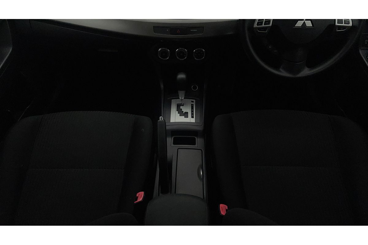 2014 Mitsubishi Lancer ES CJ