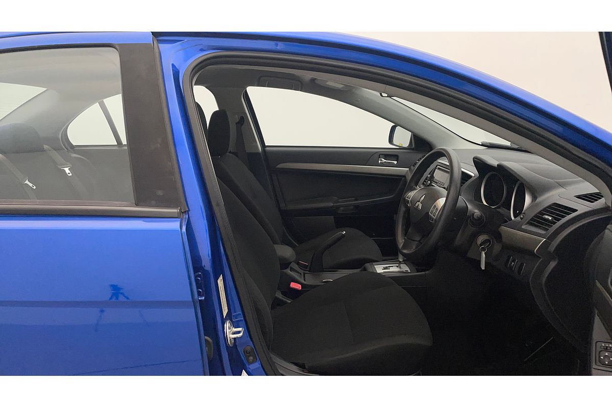 2014 Mitsubishi Lancer ES CJ