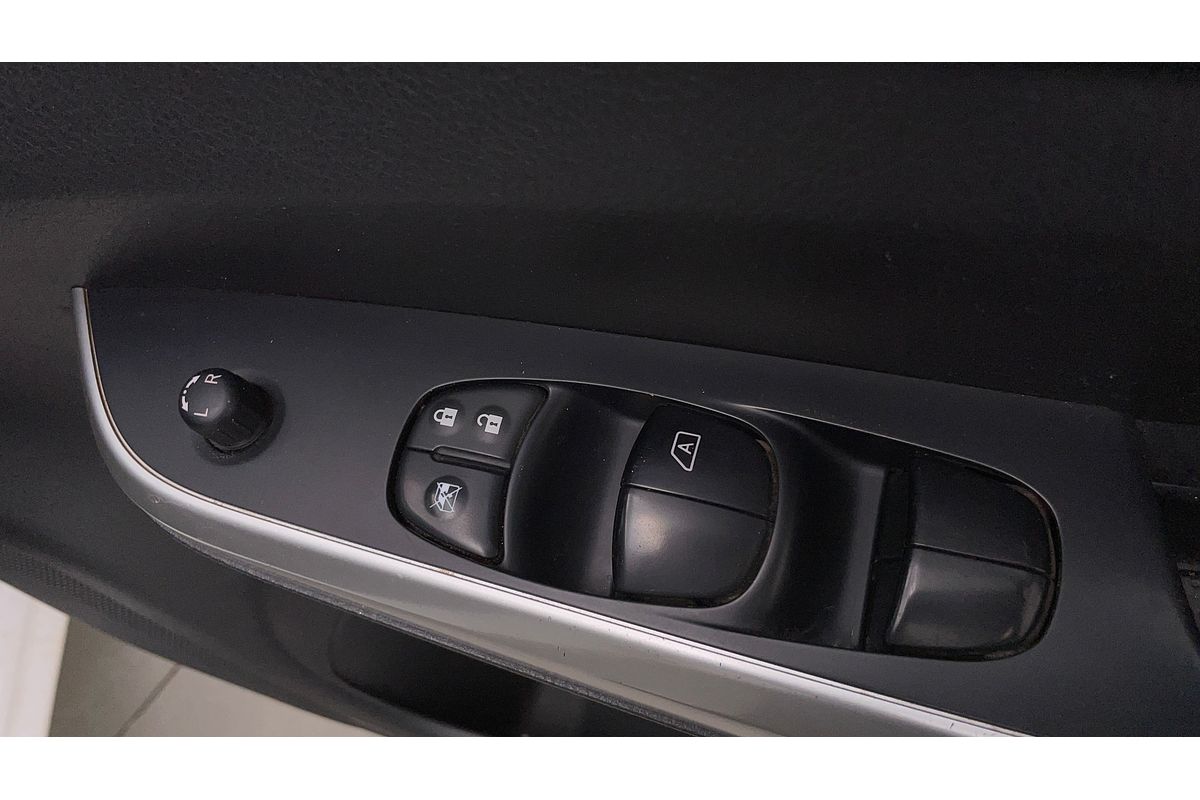 2016 Nissan Navara RX D23 Rear Wheel Drive