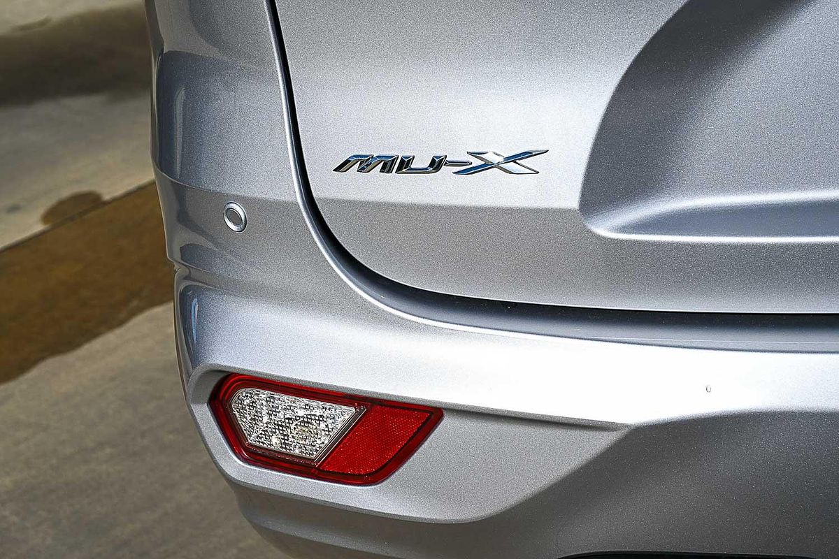 2025 Isuzu MU-X LS-M