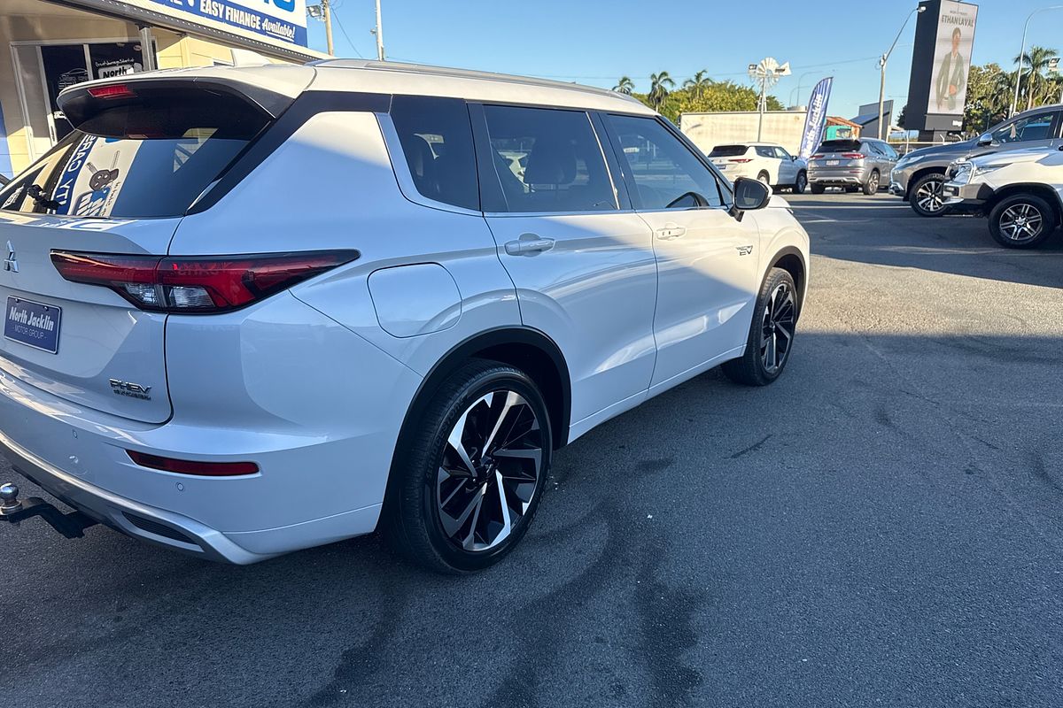 2023 Mitsubishi Outlander PHEV Exceed ZM
