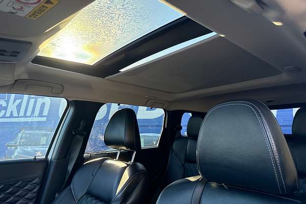 2023 Mitsubishi Outlander PHEV Exceed ZM