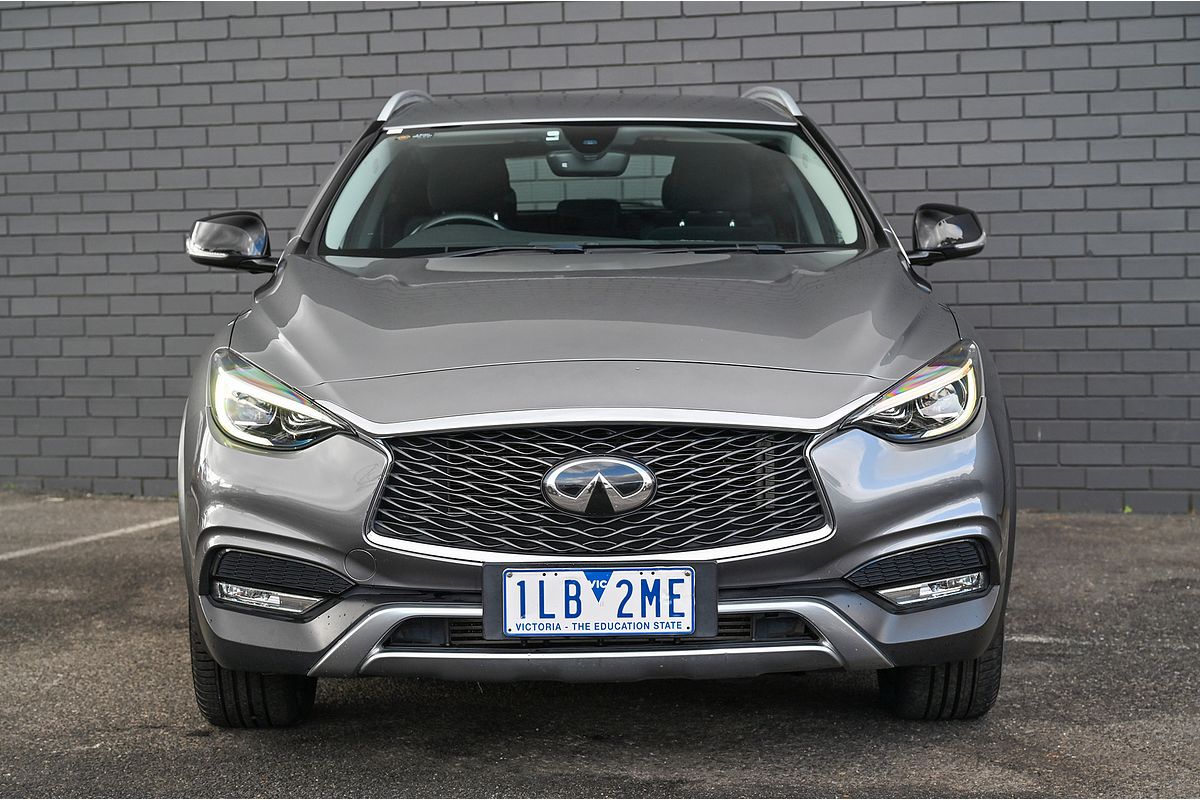 2017 INFINITI QX30 Premium H15