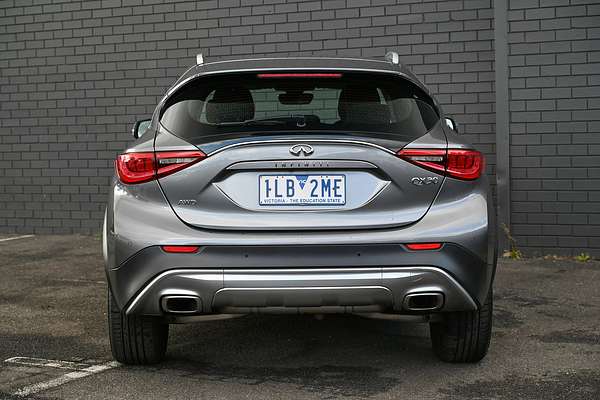 2017 INFINITI QX30 Premium H15