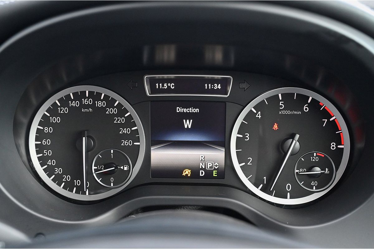 2017 INFINITI QX30 Premium H15