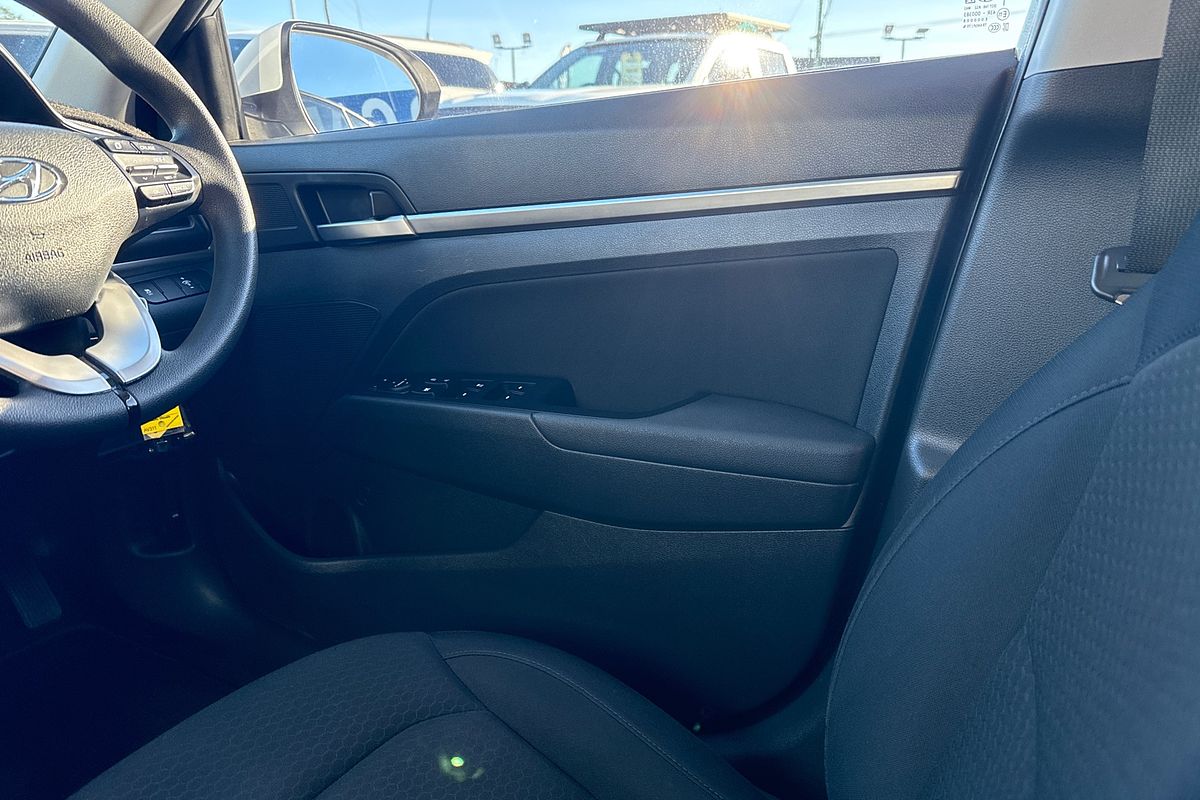2019 Hyundai Elantra Go AD.2