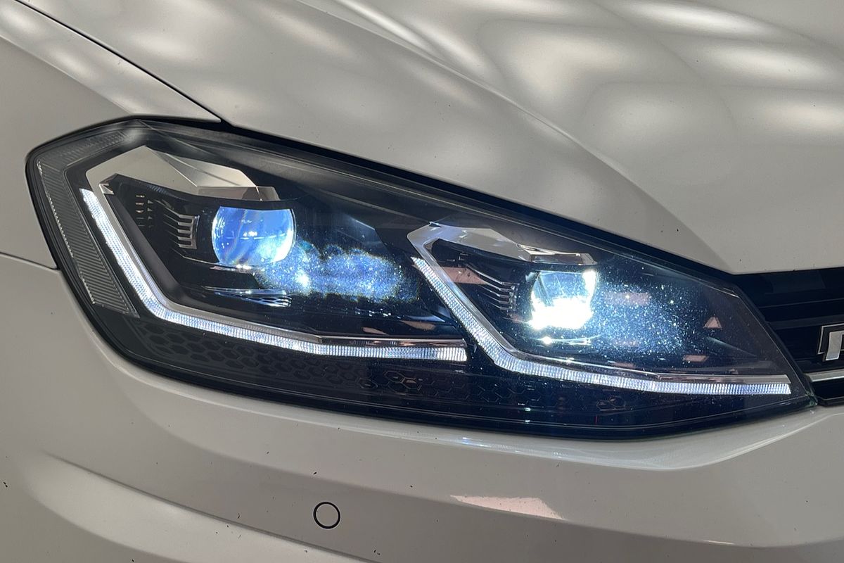 2017 Volkswagen Golf R Wolfsburg Edition 7.5