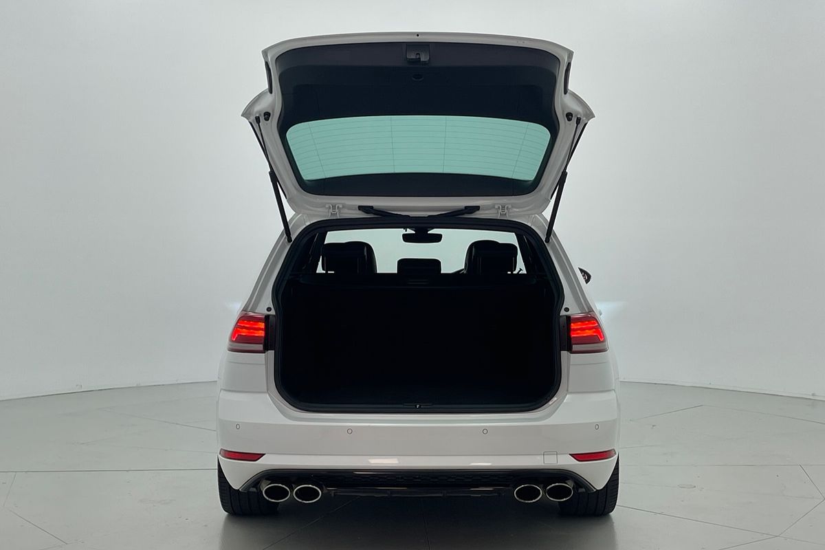 2017 Volkswagen Golf R Wolfsburg Edition 7.5