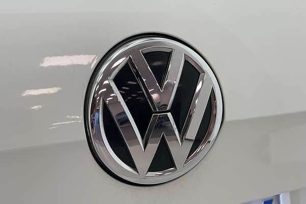 2017 Volkswagen Golf R Wolfsburg Edition 7.5