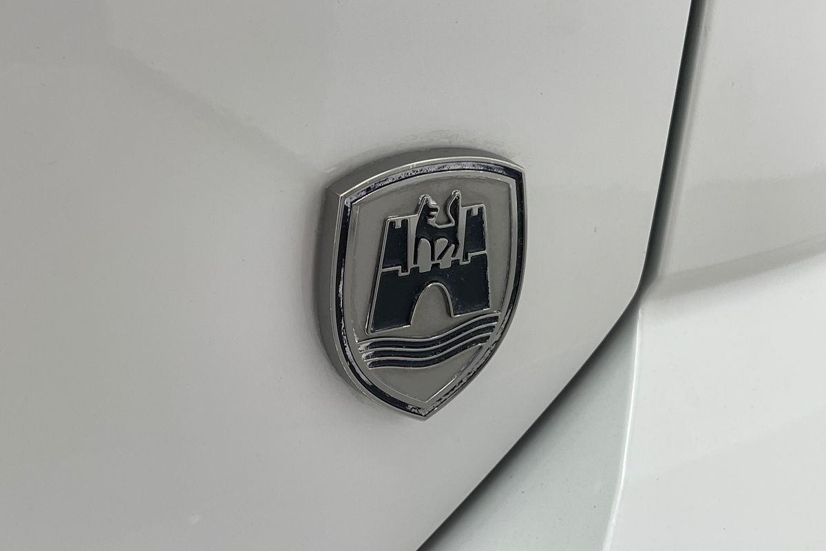 2017 Volkswagen Golf R Wolfsburg Edition 7.5