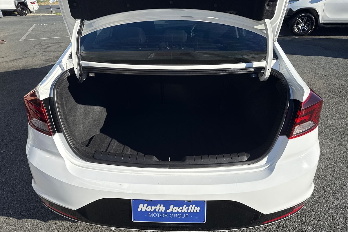 2019 Hyundai Elantra Go AD.2