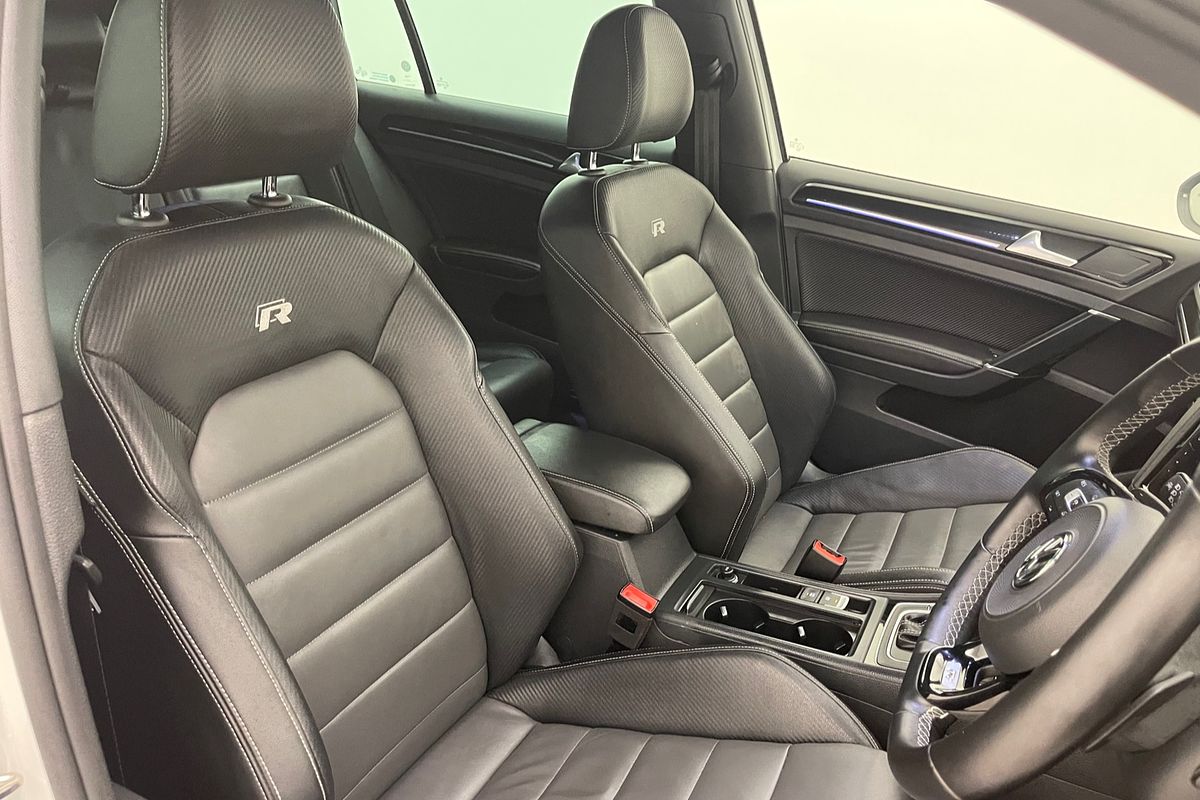 2017 Volkswagen Golf R Wolfsburg Edition 7.5