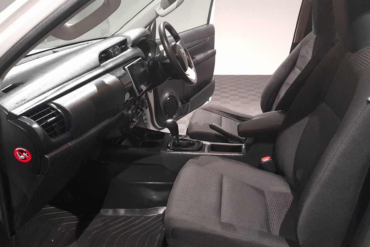 2018 Toyota Hilux SR GUN126R 4X4