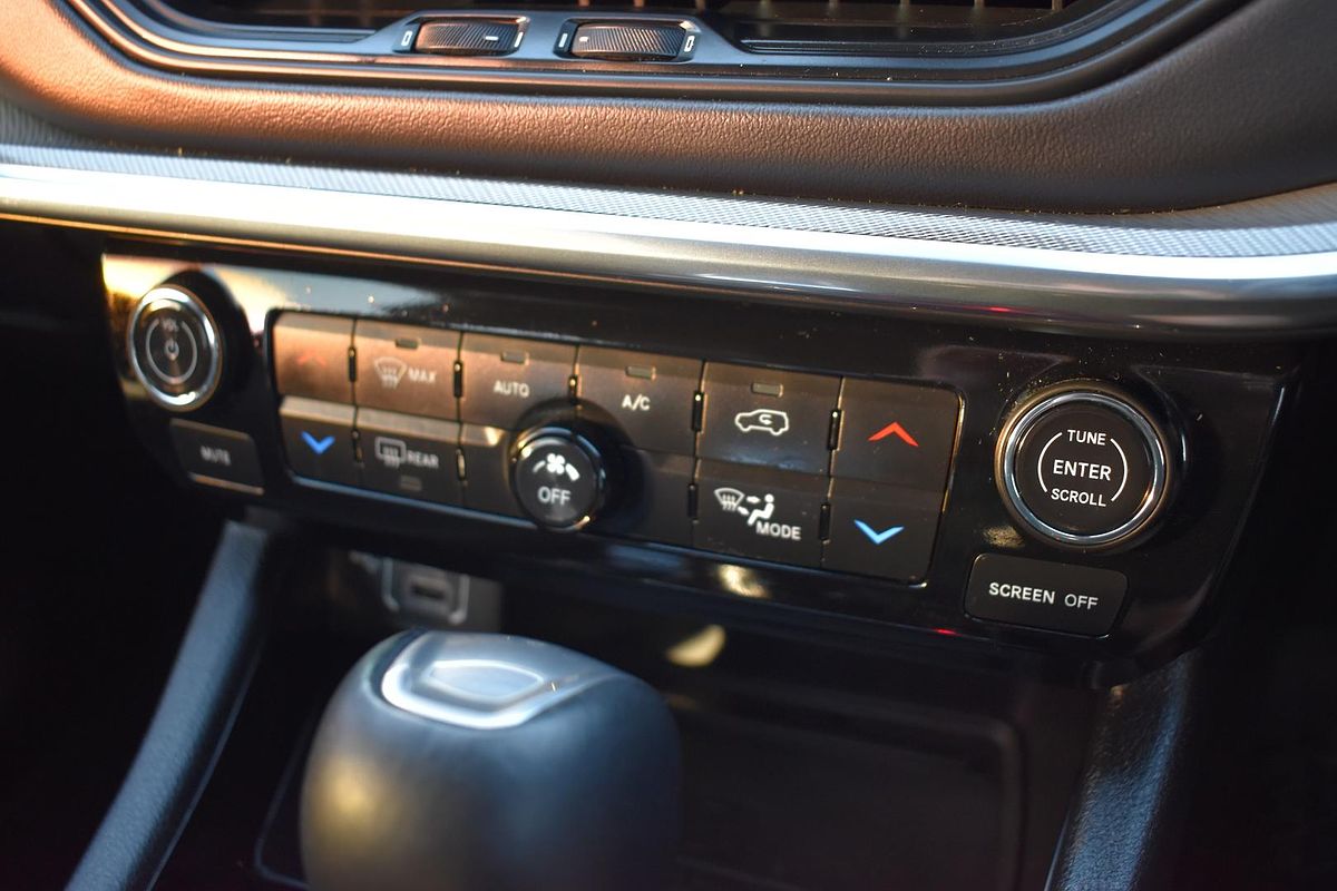 2022 Jeep Compass S-Limited M6