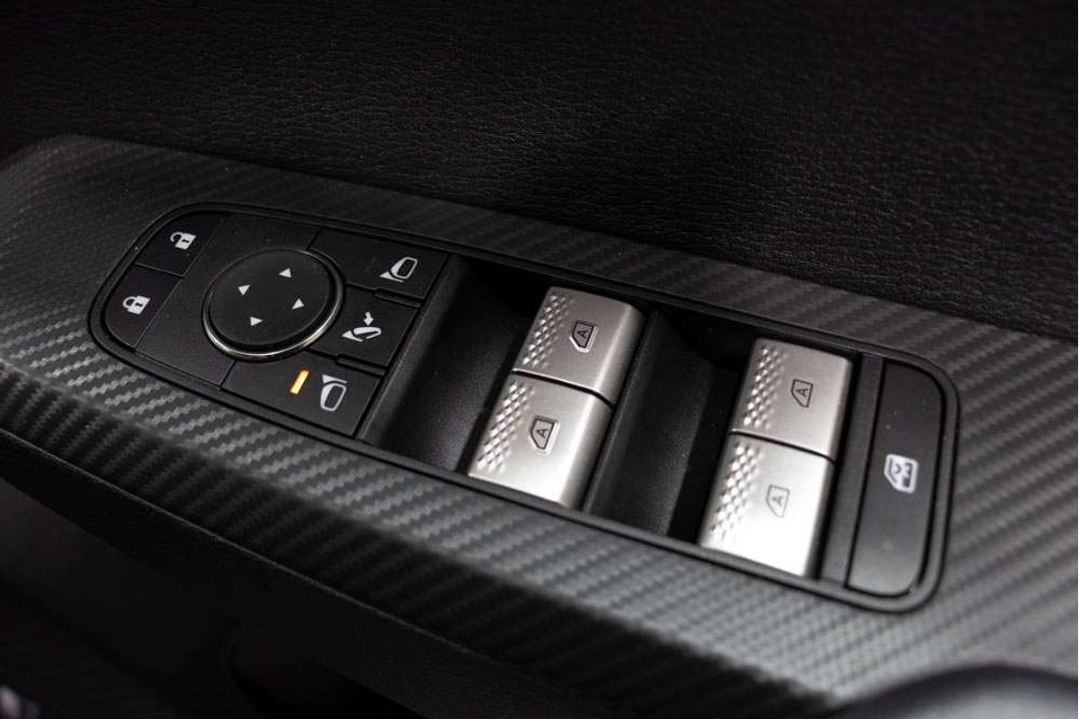 2024 Mitsubishi Outlander LS ZM