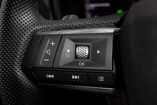 2024 Mitsubishi Outlander LS ZM