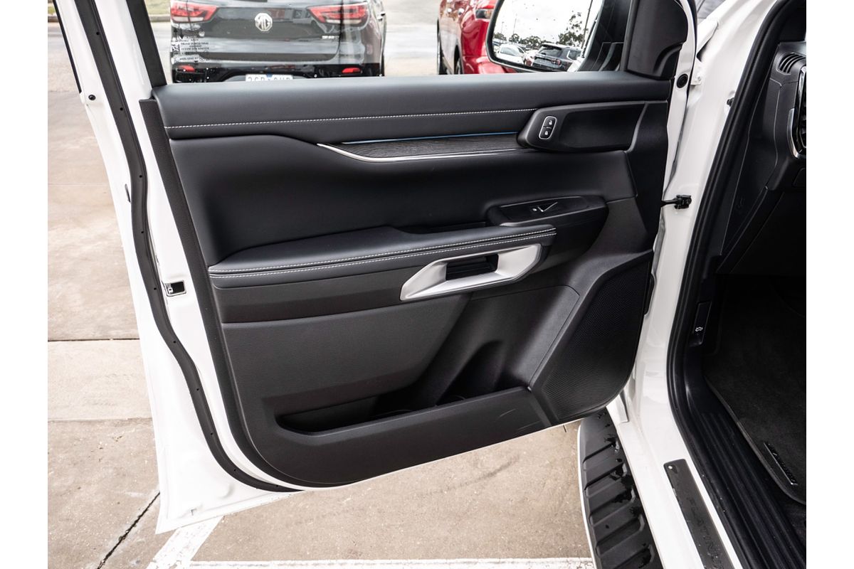 2025 Ford Ranger Platinum 4X4 3.0L