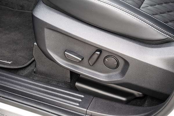 2025 Ford Ranger Platinum 4X4 3.0L