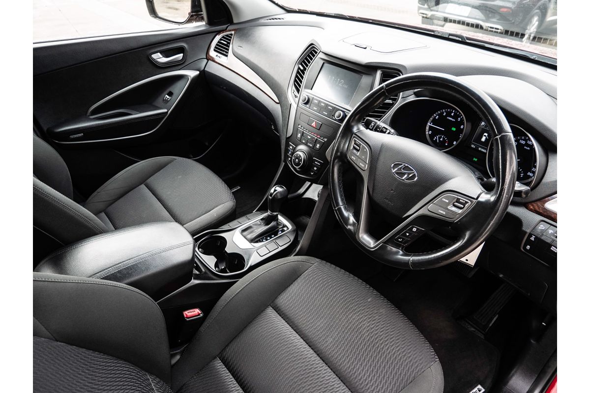 2017 Hyundai Santa Fe Active DM3 Series II