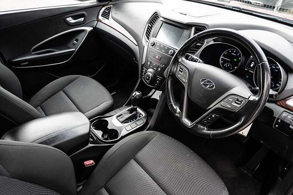 2017 Hyundai Santa Fe Active DM3 Series II